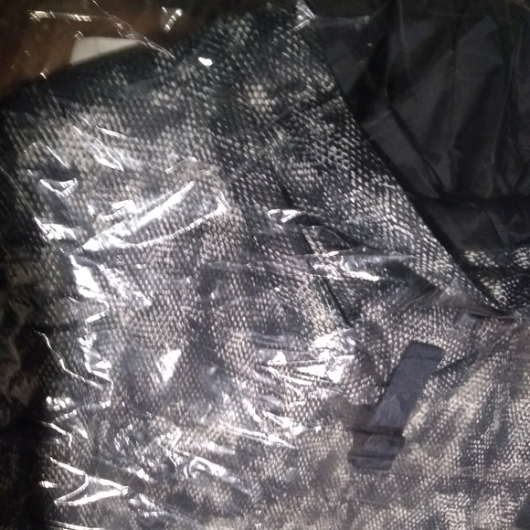 Michael Michael Kors X Tech KT Printed Mesh Anorak - Picture 16 of 16